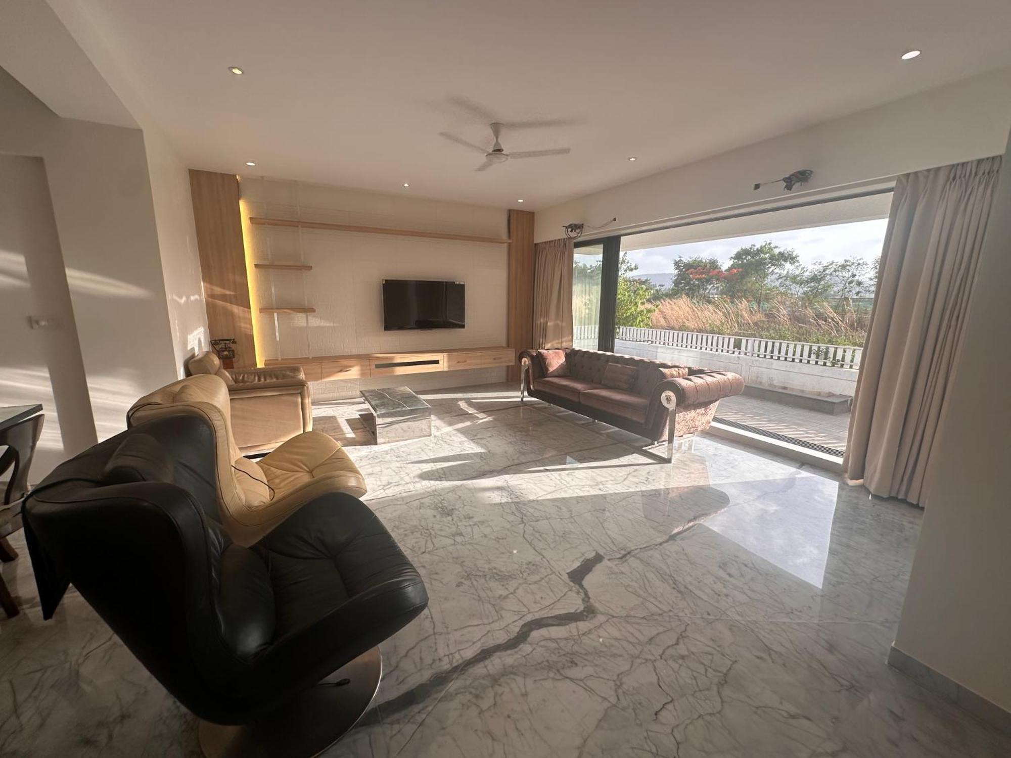 Mizzle Exotica Lonavala Apartment ภายนอก รูปภาพ