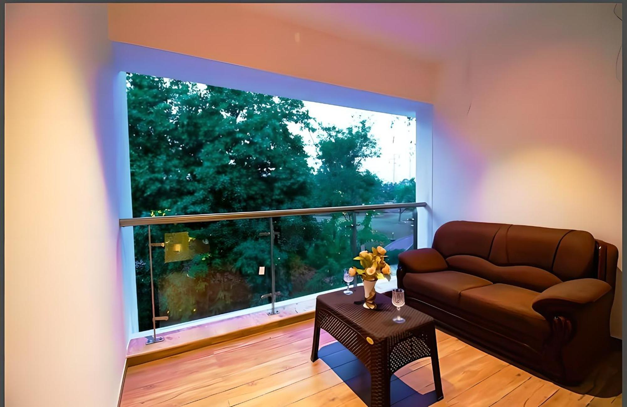 Mizzle Exotica Lonavala Apartment ภายนอก รูปภาพ